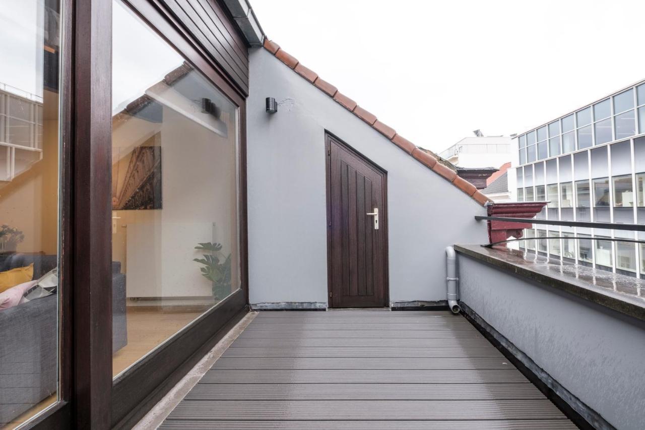 Functional Housings 2 Steps From Grand Place Bruxelas Exterior foto
