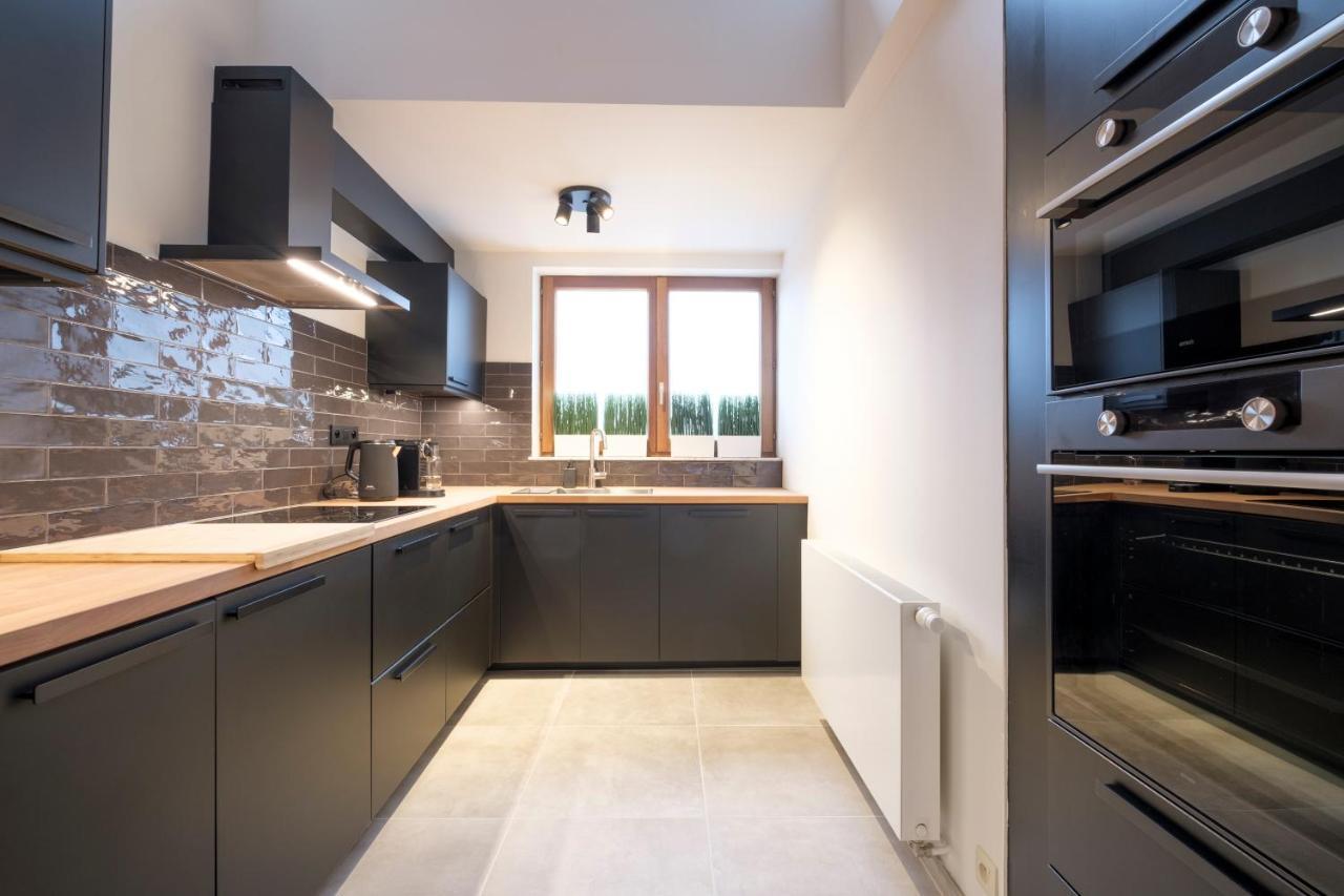 Functional Housings 2 Steps From Grand Place Bruxelas Exterior foto